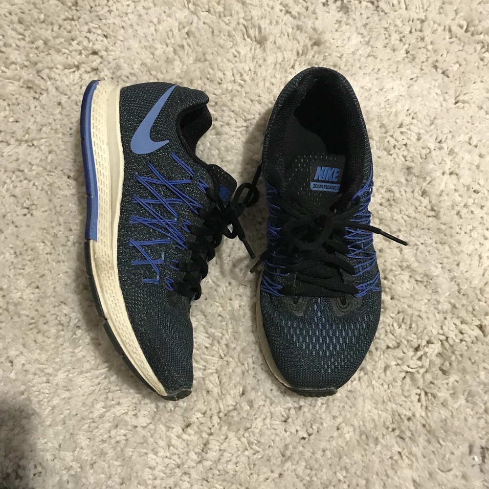 Womens Nike shoes